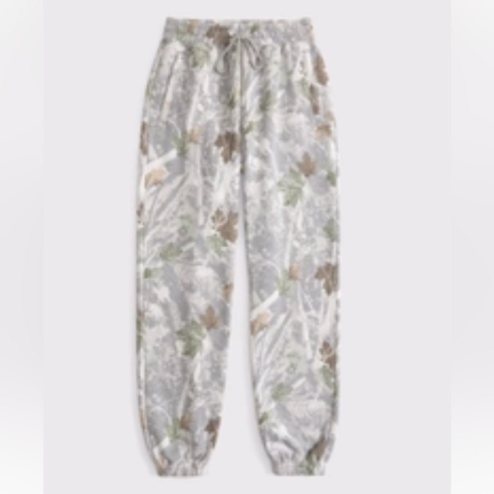Abercrombie & Fitch Gray Jogger Pants